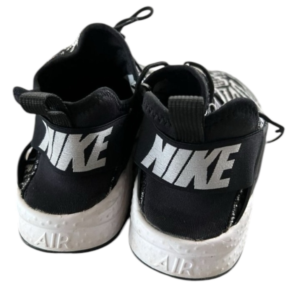 Nike Air Huarache Run Ultra Jacquard Black White Comfort Sole Sneakers - Picture 5 of 11